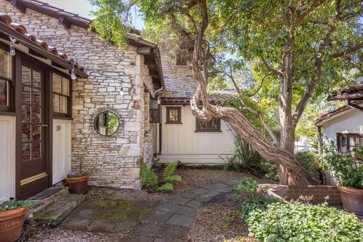 Detail Gallery Image 8 of 34 For 25286 Hatton Rd, Carmel,  CA 93923 - 5 Beds | 5 Baths