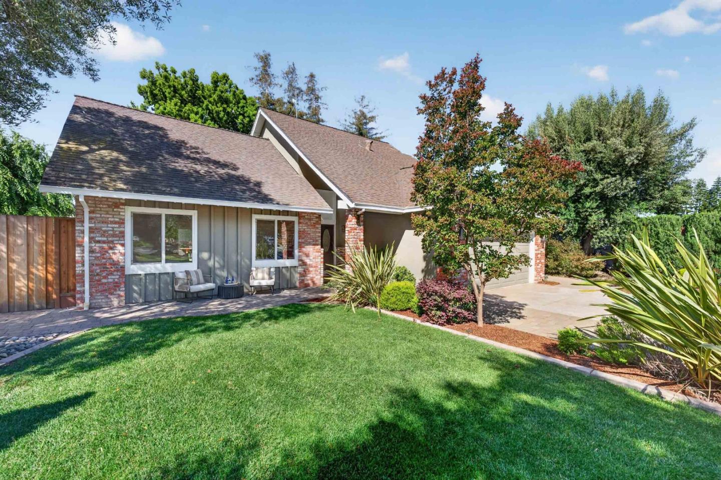 Detail Gallery Image 11 of 85 For 298 Mcduff Ave, Fremont,  CA 94539 - 5 Beds | 3 Baths