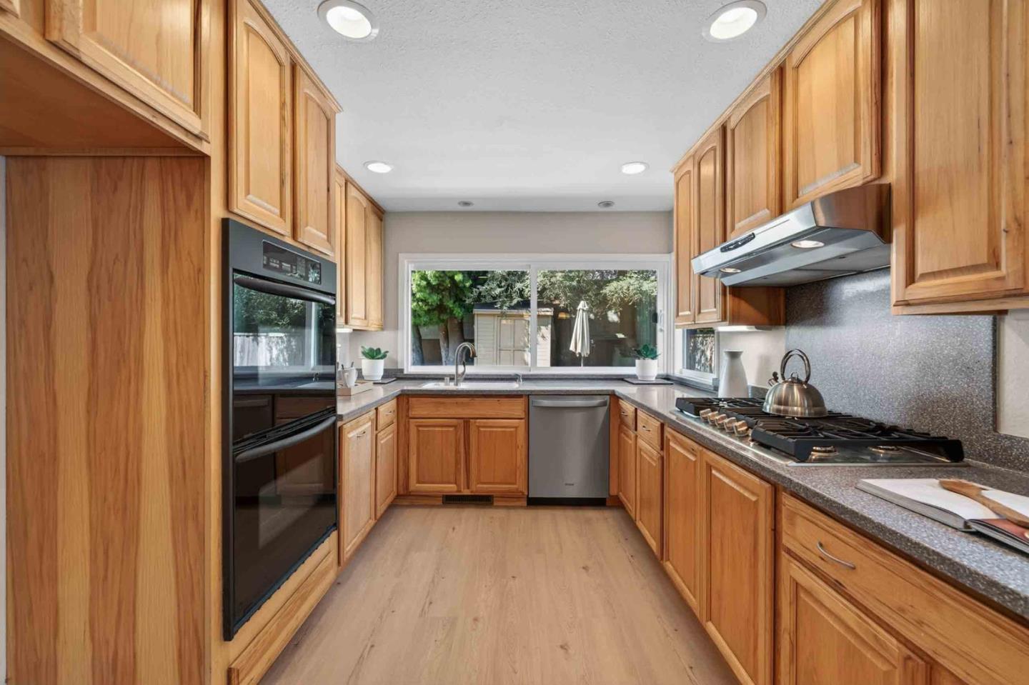 Detail Gallery Image 26 of 85 For 298 Mcduff Ave, Fremont,  CA 94539 - 5 Beds | 3 Baths