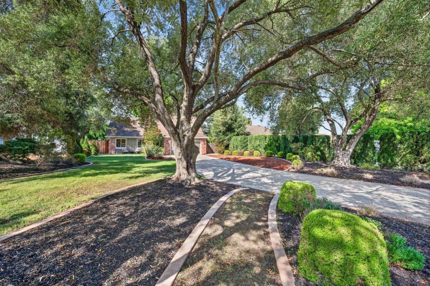 Detail Gallery Image 3 of 85 For 298 Mcduff Ave, Fremont,  CA 94539 - 5 Beds | 3 Baths