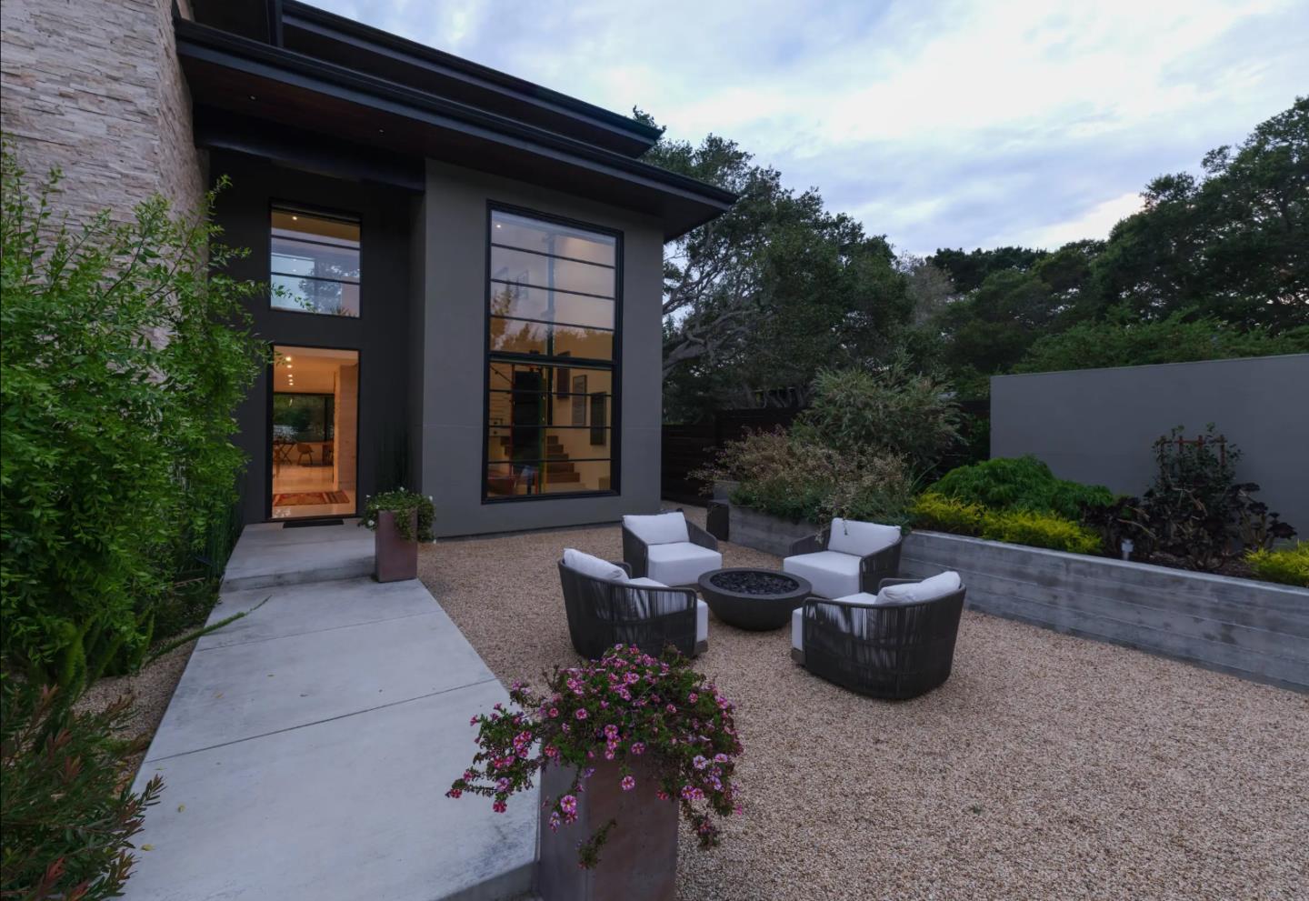 Detail Gallery Image 2 of 16 For 26187 Camino Real, Carmel,  CA 93923 - 3 Beds | 3 Baths