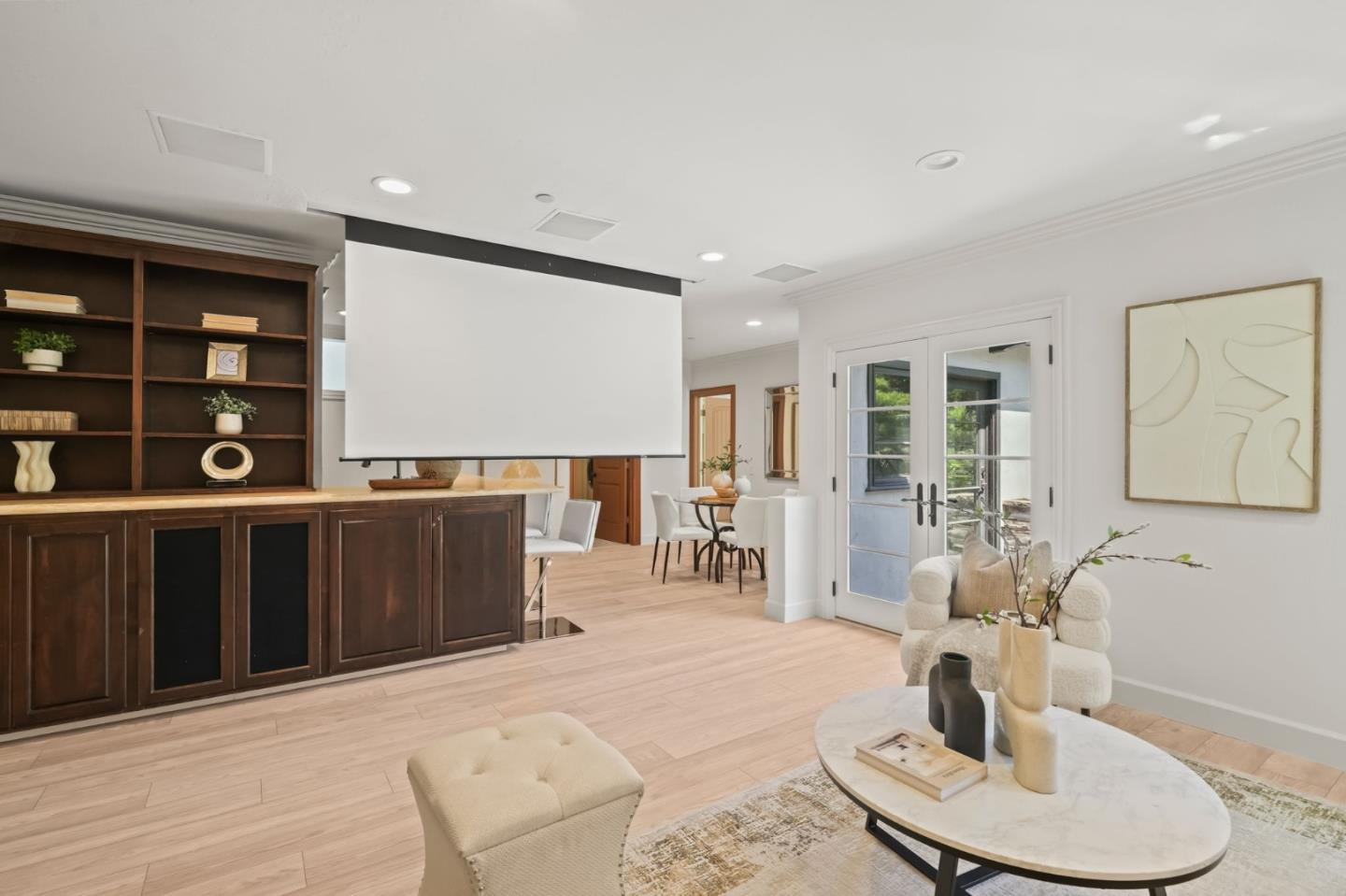 Detail Gallery Image 15 of 44 For 216 Bloomfield Rd, Burlingame,  CA 94010 - 5 Beds | 4 Baths