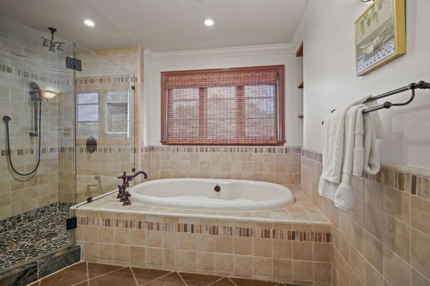 Detail Gallery Image 34 of 44 For 216 Bloomfield Rd, Burlingame,  CA 94010 - 5 Beds | 4 Baths