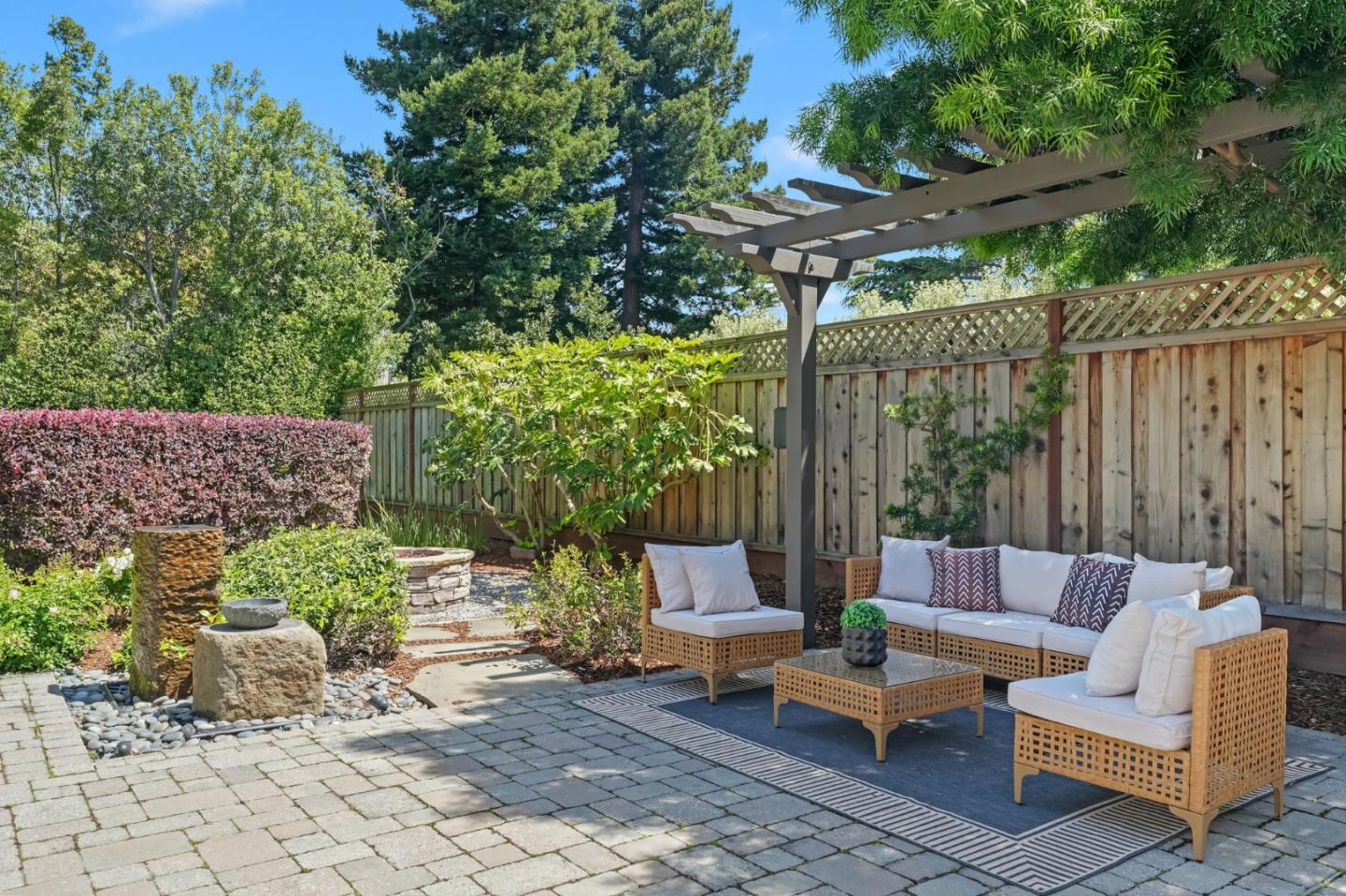 Detail Gallery Image 38 of 44 For 216 Bloomfield Rd, Burlingame,  CA 94010 - 5 Beds | 4 Baths