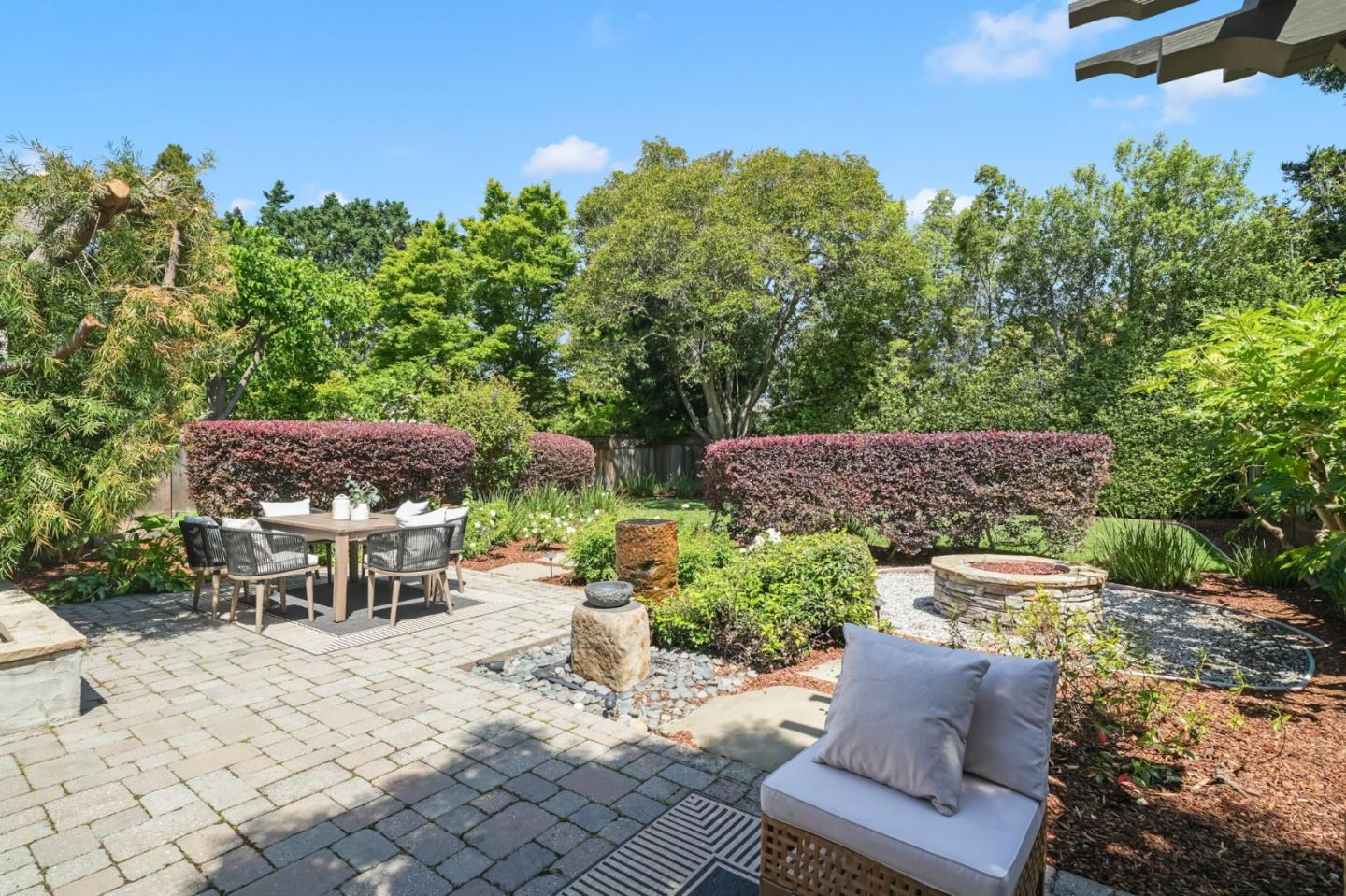 Detail Gallery Image 39 of 44 For 216 Bloomfield Rd, Burlingame,  CA 94010 - 5 Beds | 4 Baths