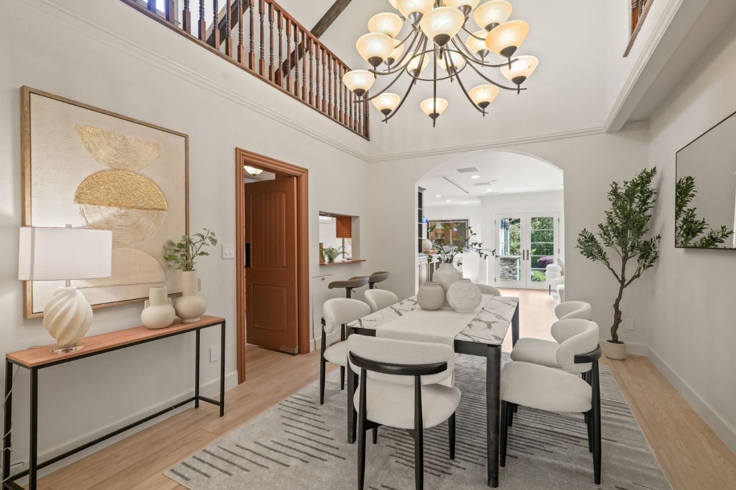 Detail Gallery Image 6 of 44 For 216 Bloomfield Rd, Burlingame,  CA 94010 - 5 Beds | 4 Baths