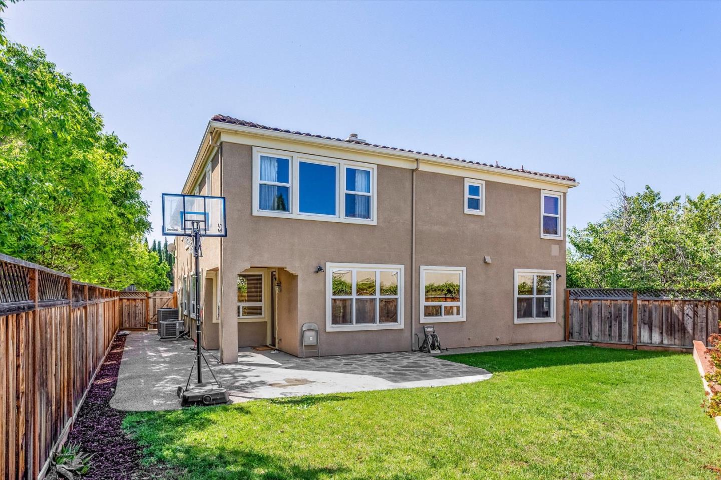 Detail Gallery Image 36 of 44 For 122 Piedmont Rd, Milpitas,  CA 95035 - 4 Beds | 3/1 Baths