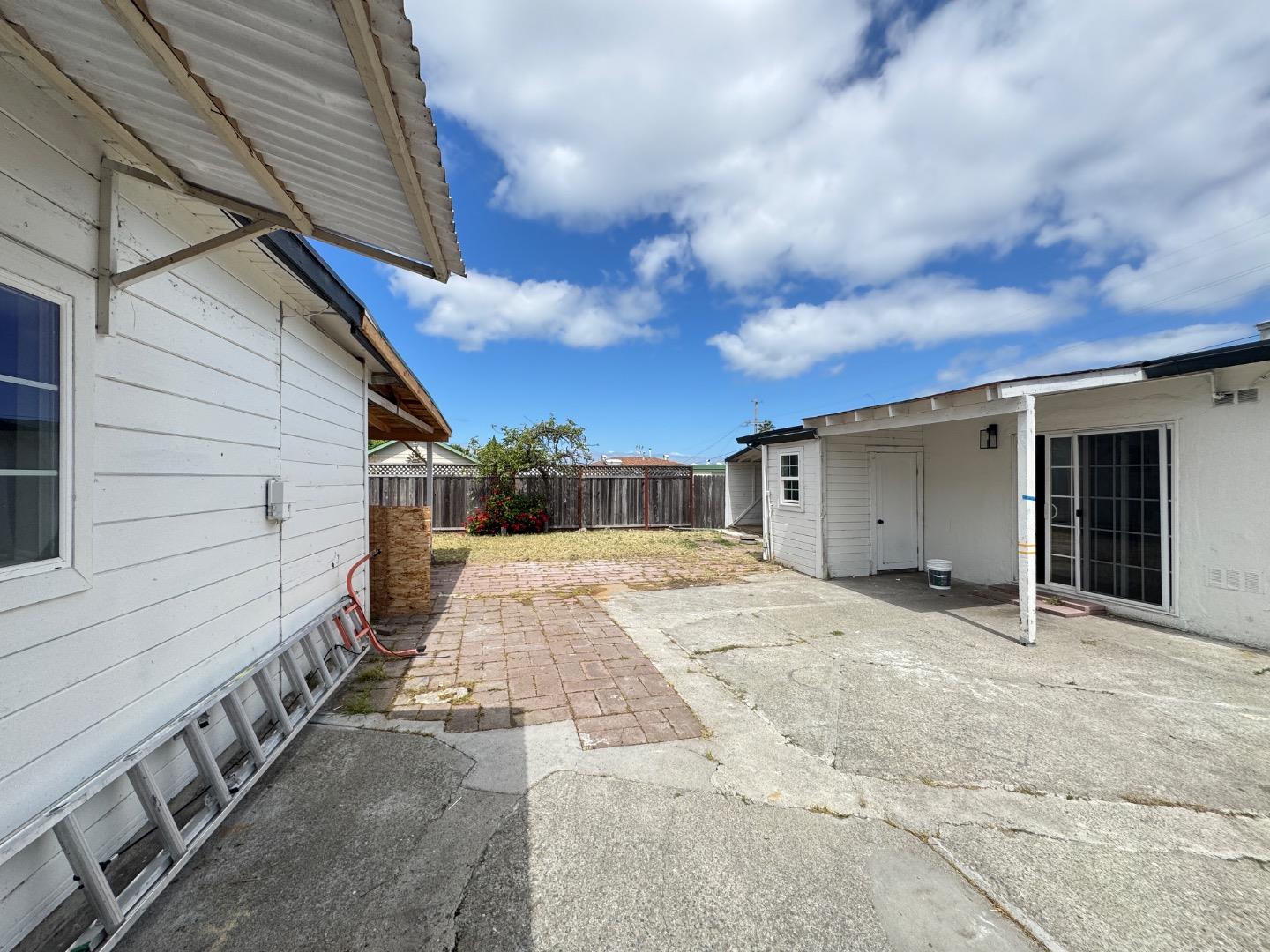 Detail Gallery Image 24 of 28 For 380 Montalvin Dr, San Pablo,  CA 94806 - 4 Beds | 2 Baths