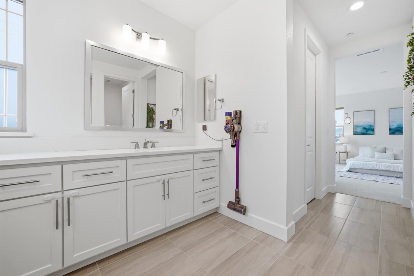 Detail Gallery Image 18 of 32 For 1122 S Morning Glory Dr, Mountain House,  CA 95391 - 4 Beds | 3 Baths