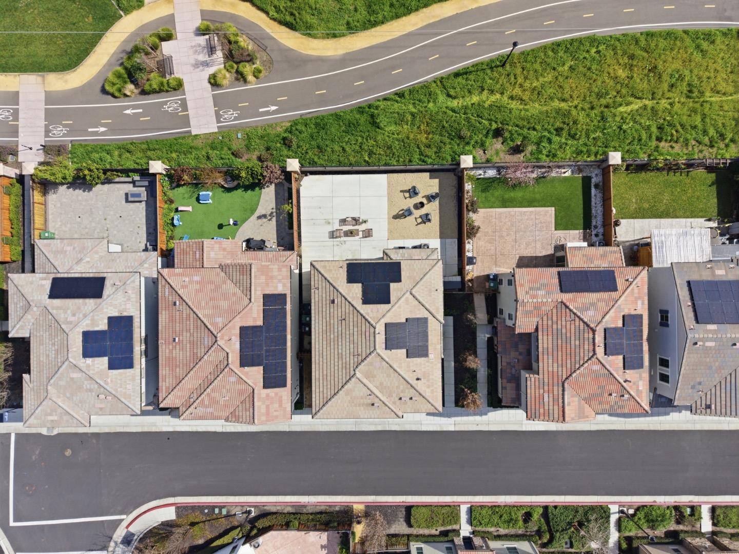 Detail Gallery Image 28 of 32 For 1122 S Morning Glory Dr, Mountain House,  CA 95391 - 4 Beds | 3 Baths