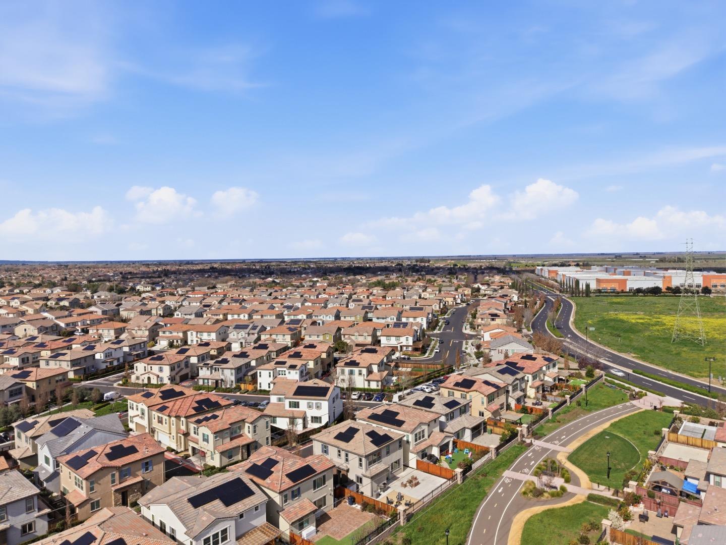 Detail Gallery Image 29 of 32 For 1122 S Morning Glory Dr, Mountain House,  CA 95391 - 4 Beds | 3 Baths