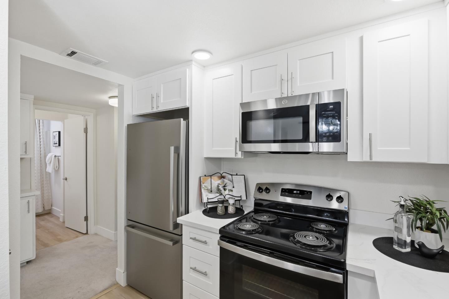 Photo #18: ML82043796 Listing: Photo #18