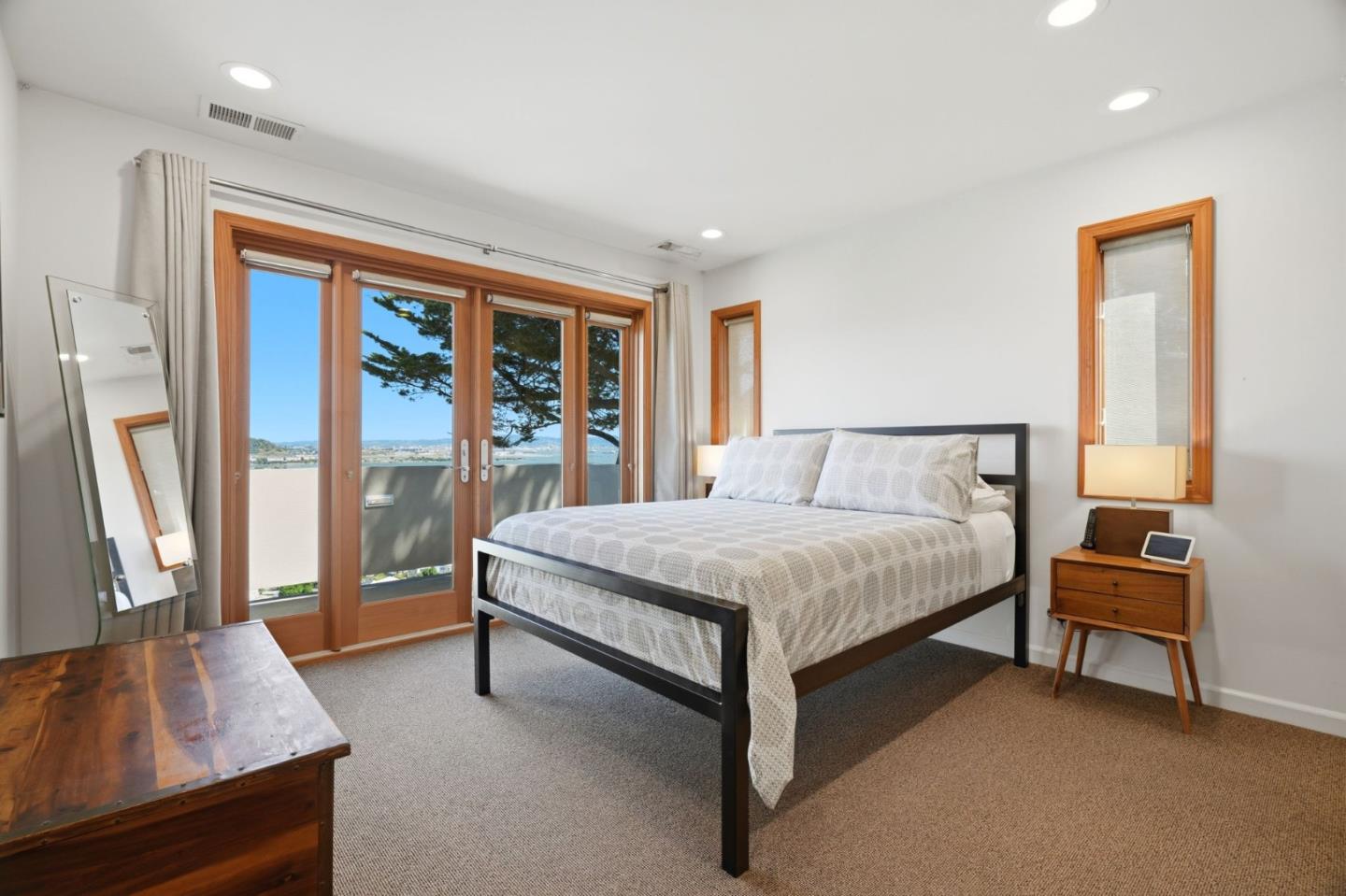 Detail Gallery Image 14 of 50 For 820 Humboldt Rd, Brisbane,  CA 94005 - 3 Beds | 2 Baths