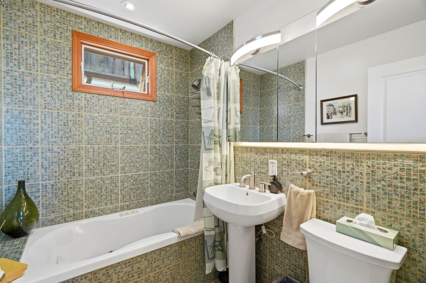 Detail Gallery Image 21 of 50 For 820 Humboldt Rd, Brisbane,  CA 94005 - 3 Beds | 2 Baths