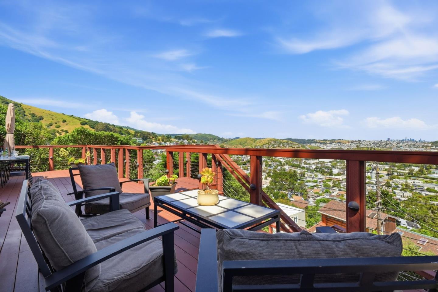 Detail Gallery Image 26 of 50 For 820 Humboldt Rd, Brisbane,  CA 94005 - 3 Beds | 2 Baths