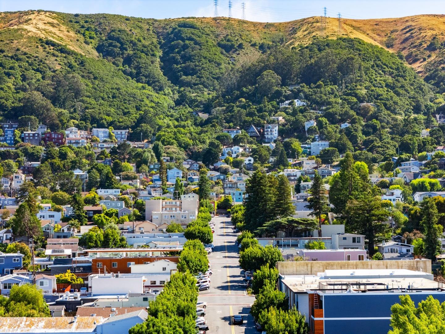 Detail Gallery Image 49 of 50 For 820 Humboldt Rd, Brisbane,  CA 94005 - 3 Beds | 2 Baths