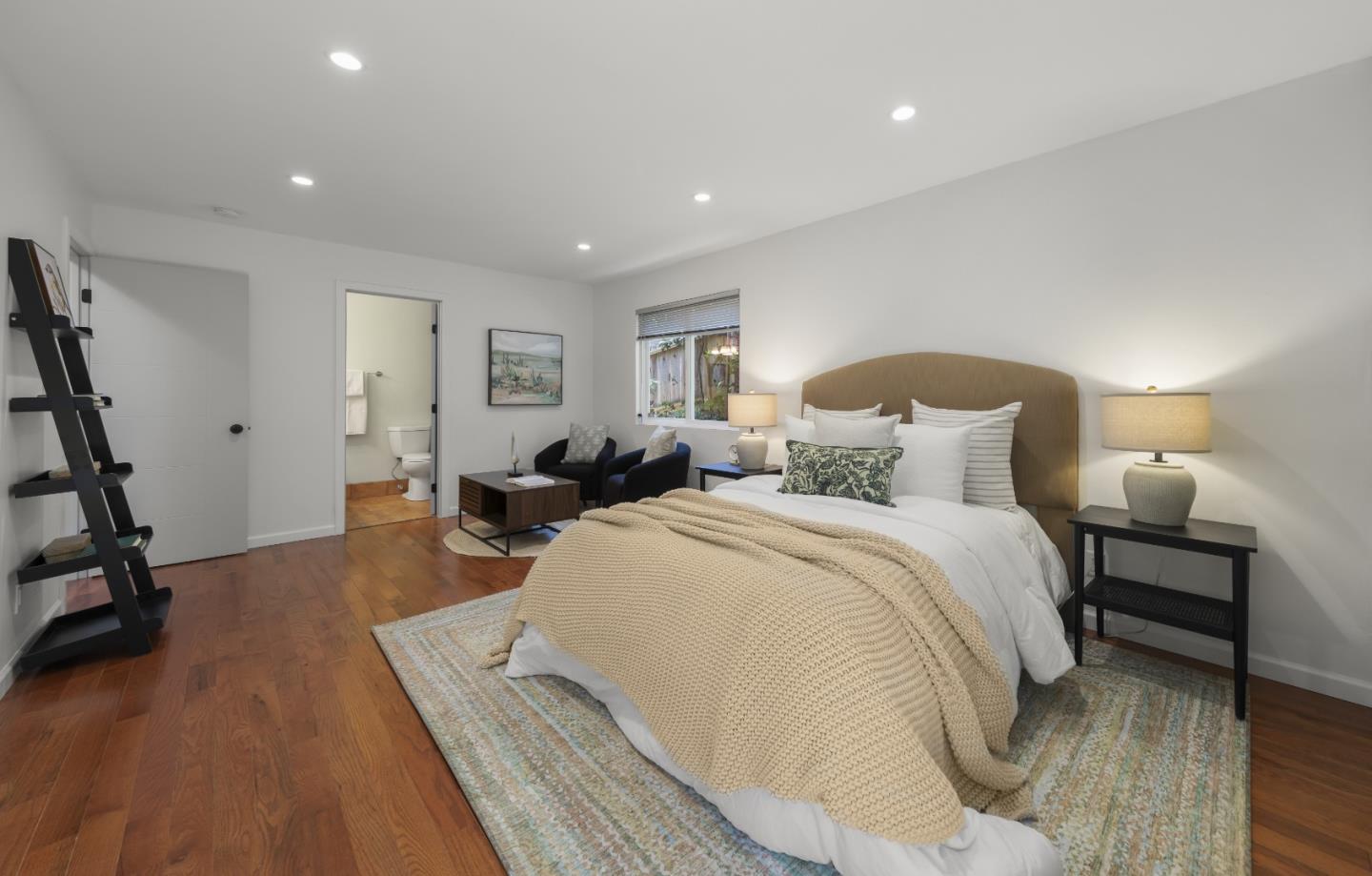 Detail Gallery Image 16 of 33 For 710 Woodcrest Ln, Monterey,  CA 93940 - 3 Beds | 2 Baths