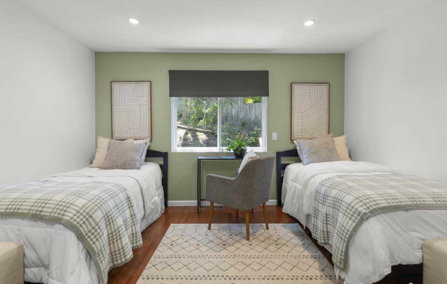 Detail Gallery Image 22 of 33 For 710 Woodcrest Ln, Monterey,  CA 93940 - 3 Beds | 2 Baths