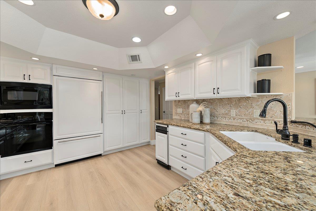 Detail Gallery Image 10 of 25 For 127 Puesta Del Sol, Los Gatos,  CA 95032 - 3 Beds | 2/1 Baths