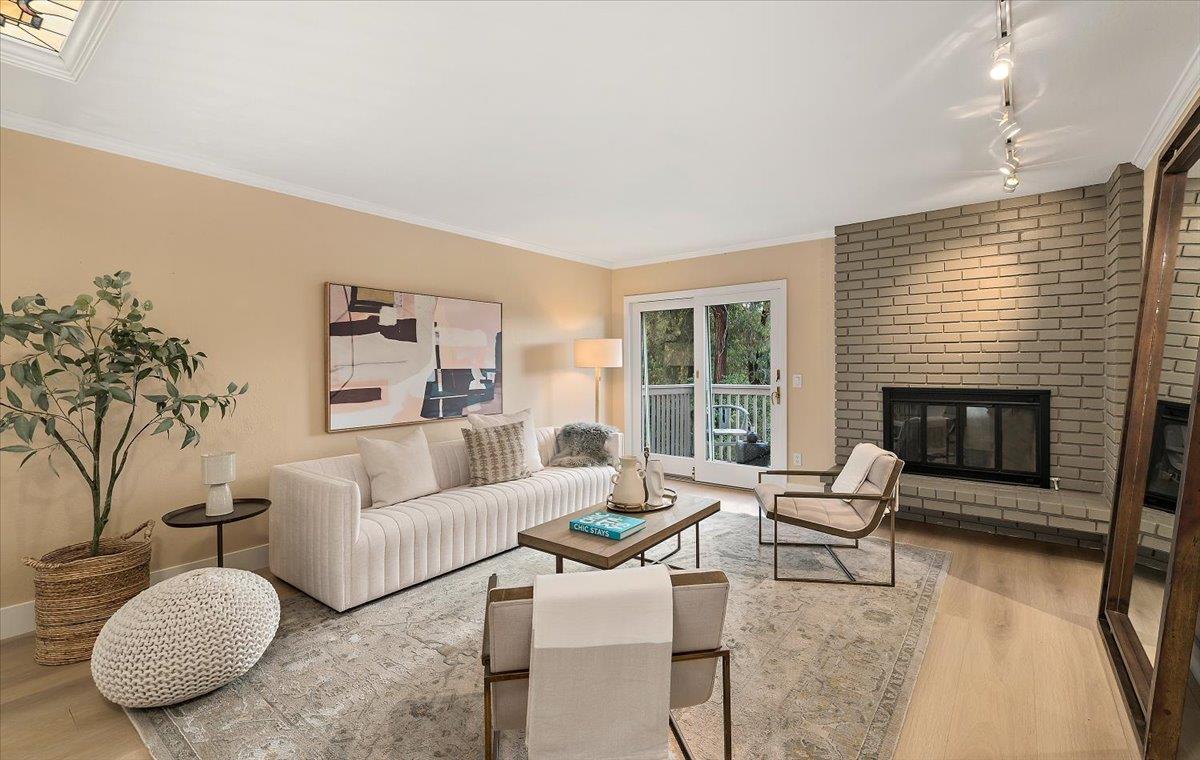 Detail Gallery Image 14 of 25 For 127 Puesta Del Sol, Los Gatos,  CA 95032 - 3 Beds | 2/1 Baths