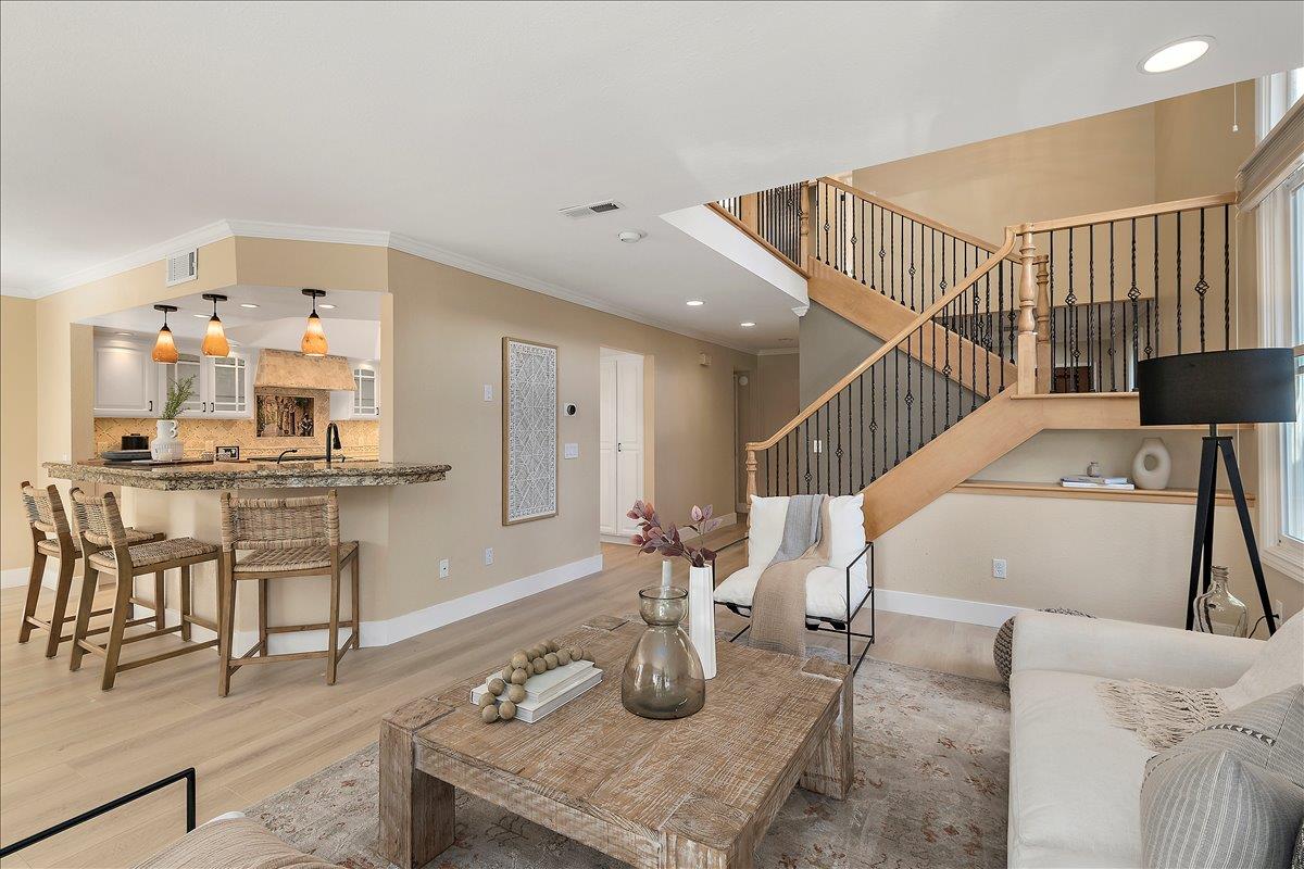 Detail Gallery Image 4 of 25 For 127 Puesta Del Sol, Los Gatos,  CA 95032 - 3 Beds | 2/1 Baths