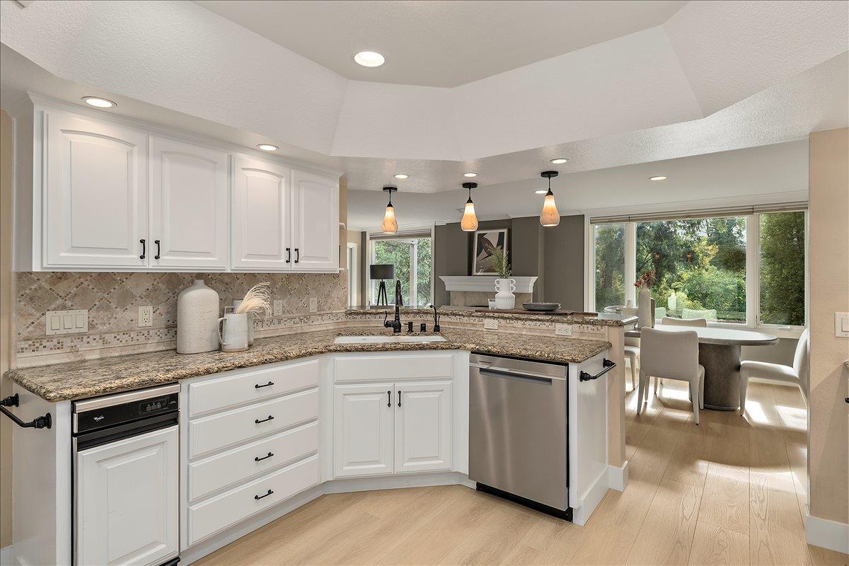 Detail Gallery Image 7 of 25 For 127 Puesta Del Sol, Los Gatos,  CA 95032 - 3 Beds | 2/1 Baths