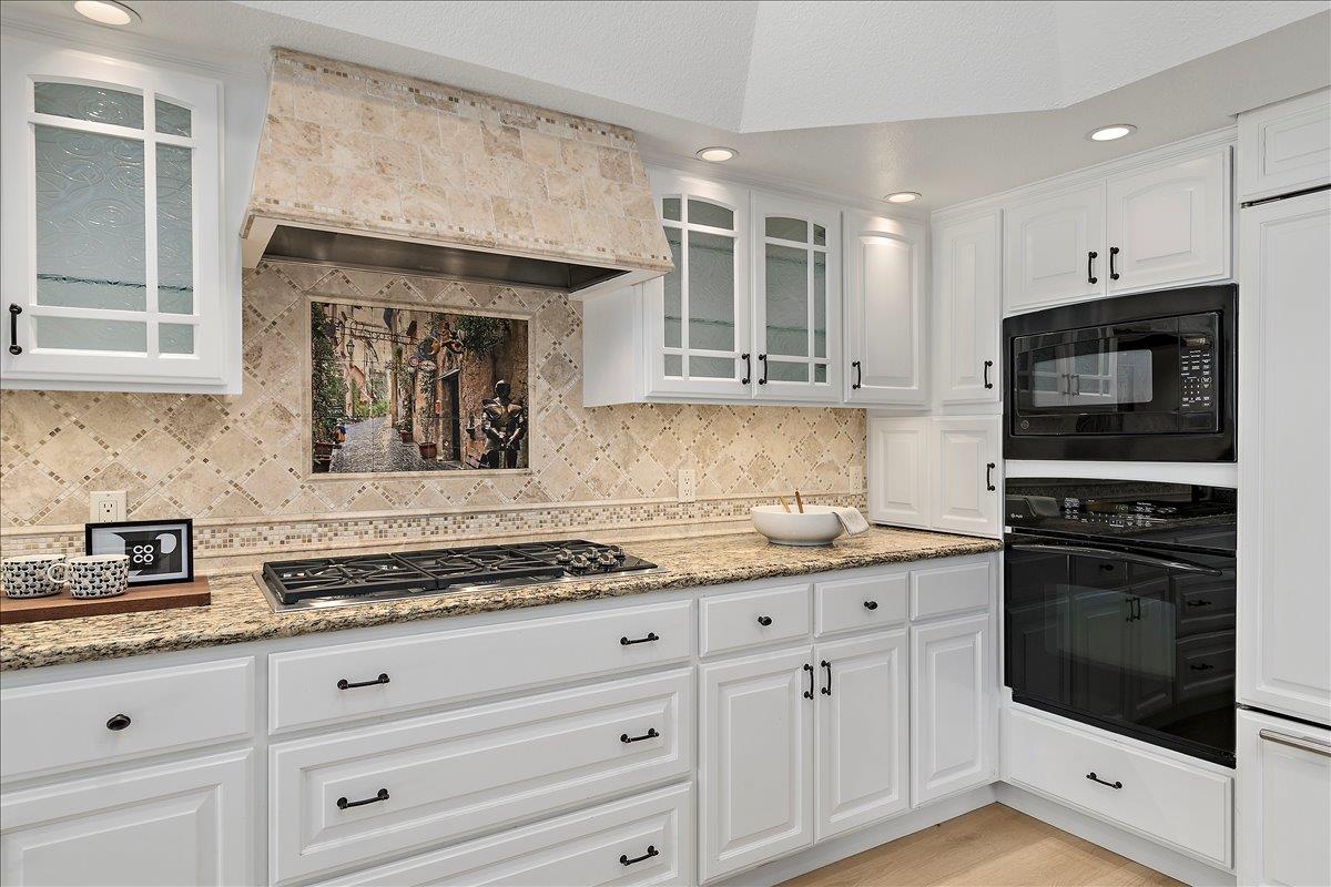 Detail Gallery Image 8 of 25 For 127 Puesta Del Sol, Los Gatos,  CA 95032 - 3 Beds | 2/1 Baths