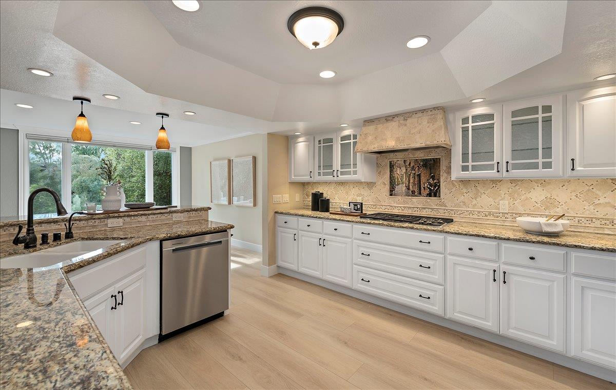 Detail Gallery Image 9 of 25 For 127 Puesta Del Sol, Los Gatos,  CA 95032 - 3 Beds | 2/1 Baths
