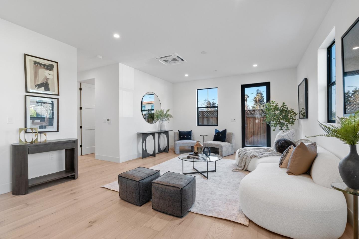 Detail Gallery Image 8 of 58 For 44 Sunnyside Ave, Campbell,  CA 95008 - 4 Beds | 3/1 Baths