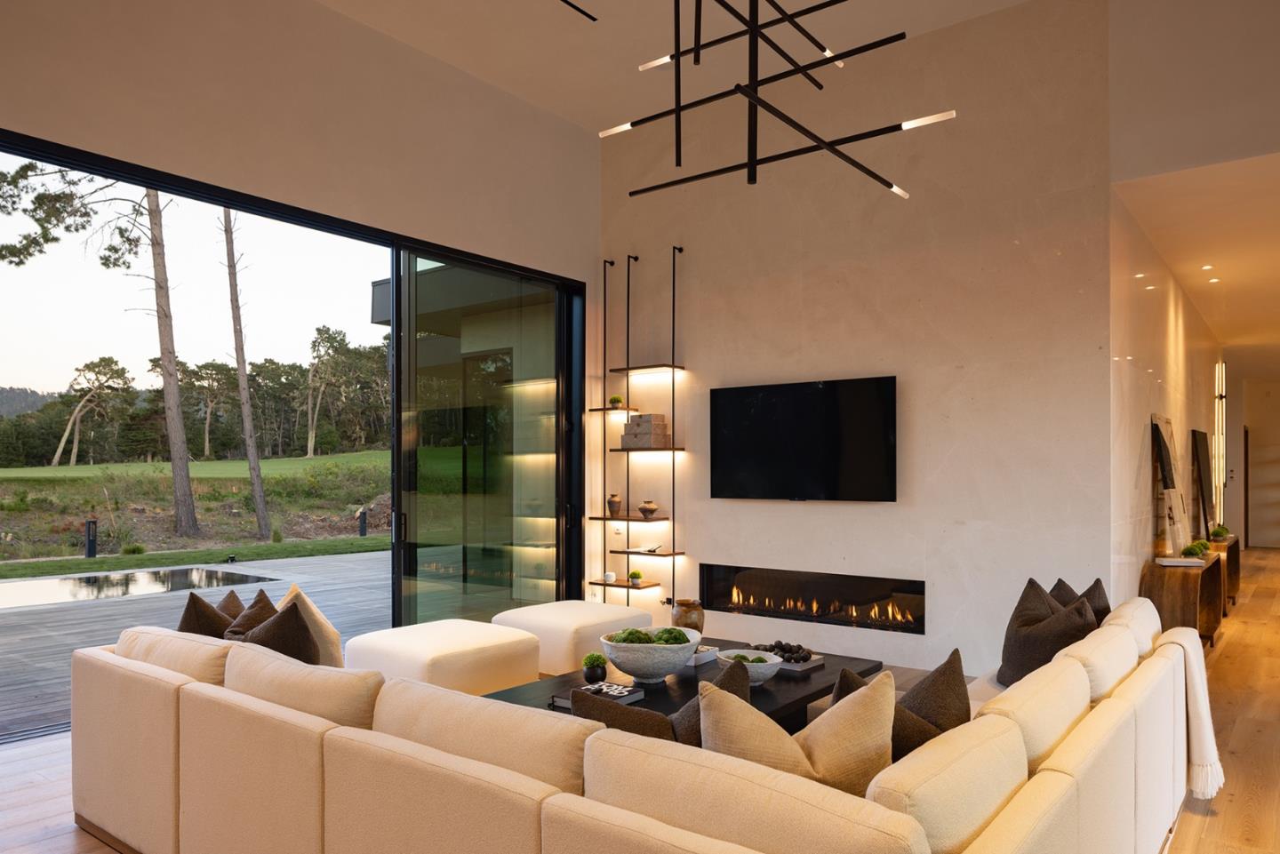 Detail Gallery Image 11 of 45 For 31 Poppy Ln, Pebble Beach,  CA 93953 - 4 Beds | 5/1 Baths