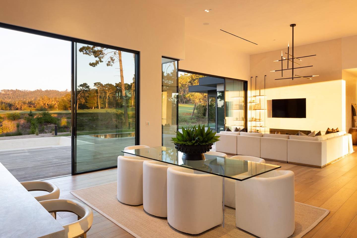 Detail Gallery Image 13 of 45 For 31 Poppy Ln, Pebble Beach,  CA 93953 - 4 Beds | 5/1 Baths