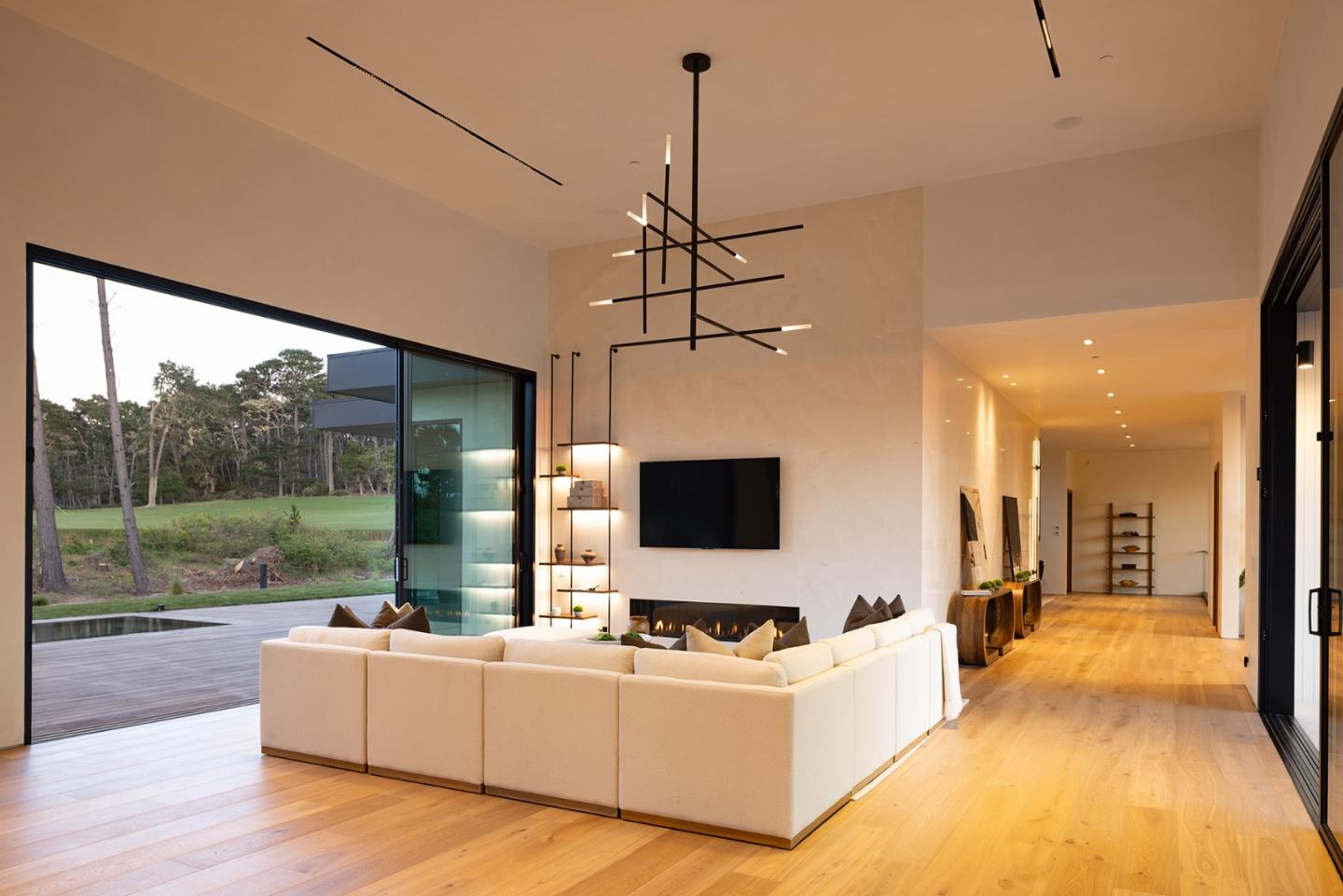 Detail Gallery Image 6 of 45 For 31 Poppy Ln, Pebble Beach,  CA 93953 - 4 Beds | 5/1 Baths