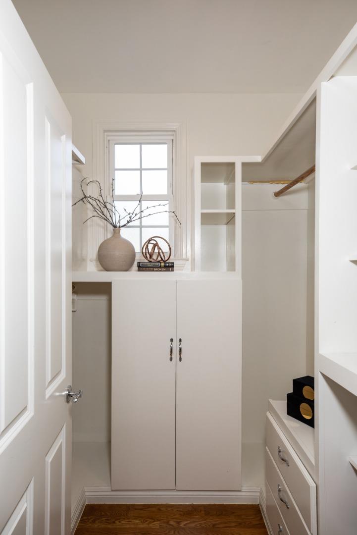 Detail Gallery Image 14 of 38 For 928-930 Scott St, Palo Alto,  CA 94301 - 4 Beds | 3 Baths