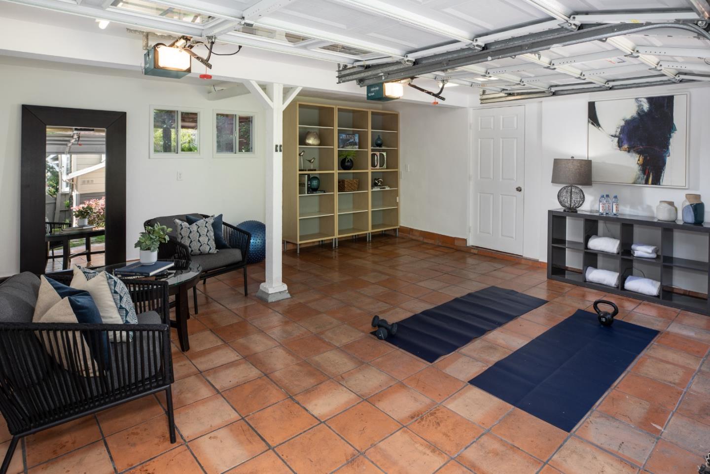 Detail Gallery Image 22 of 38 For 928-930 Scott St, Palo Alto,  CA 94301 - 4 Beds | 3 Baths