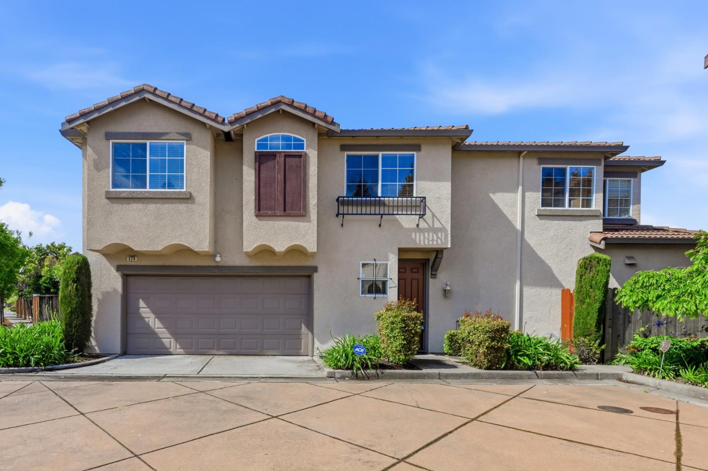 Front Image Thumbnail for ML82043822