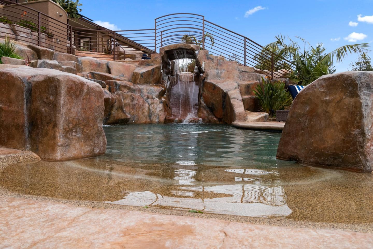 Detail Gallery Image 10 of 80 For 1061 Summit Rd, Watsonville,  CA 95076 - 3 Beds | 3 Baths