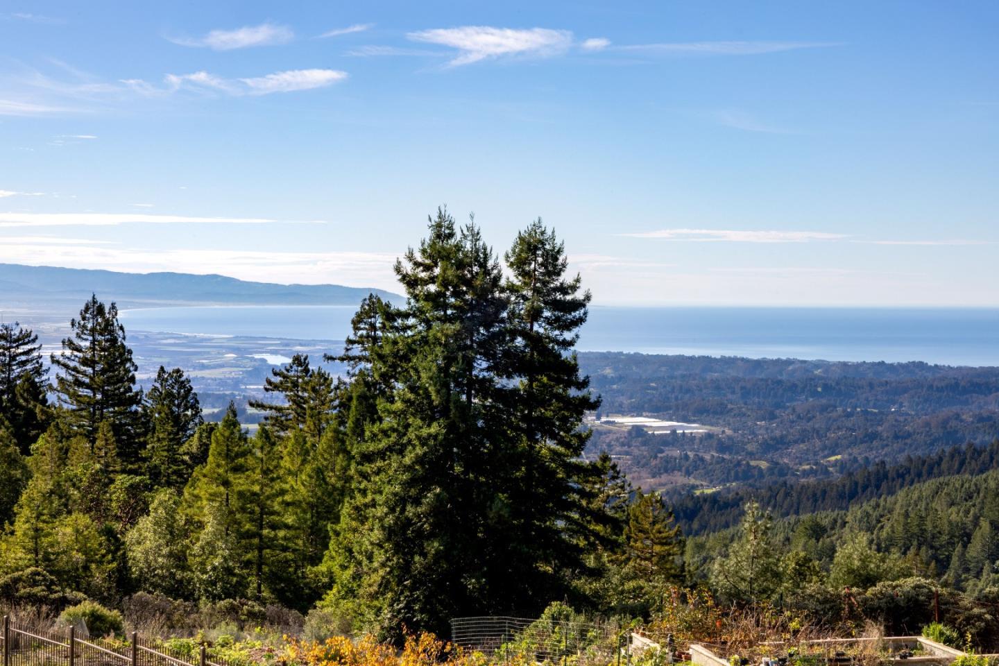 Detail Gallery Image 40 of 80 For 1061 Summit Rd, Watsonville,  CA 95076 - 3 Beds | 3 Baths