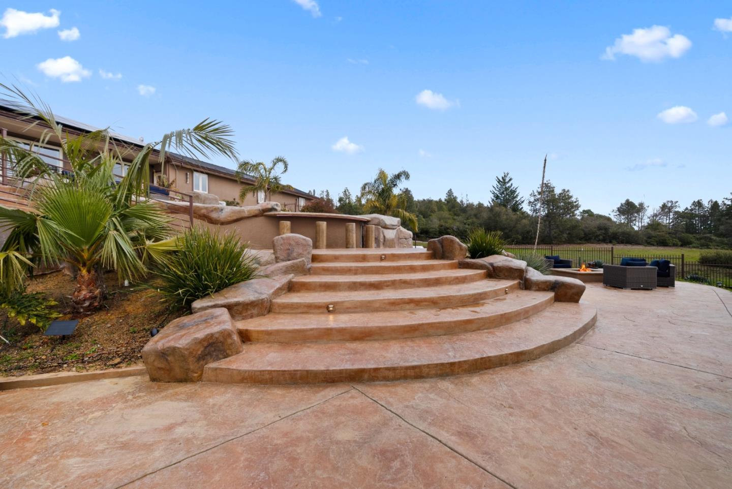 Detail Gallery Image 54 of 80 For 1061 Summit Rd, Watsonville,  CA 95076 - 3 Beds | 3 Baths