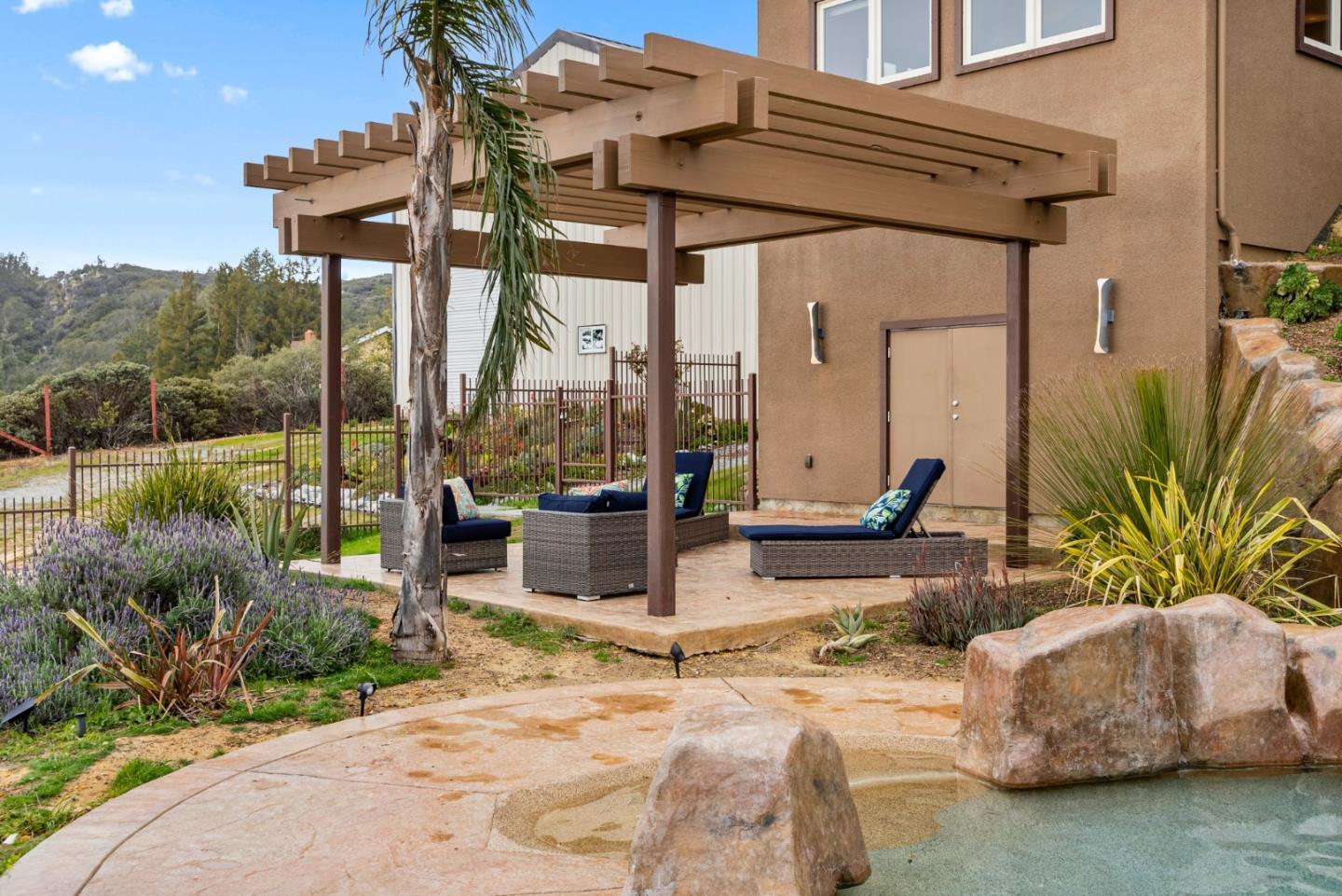 Detail Gallery Image 58 of 80 For 1061 Summit Rd, Watsonville,  CA 95076 - 3 Beds | 3 Baths