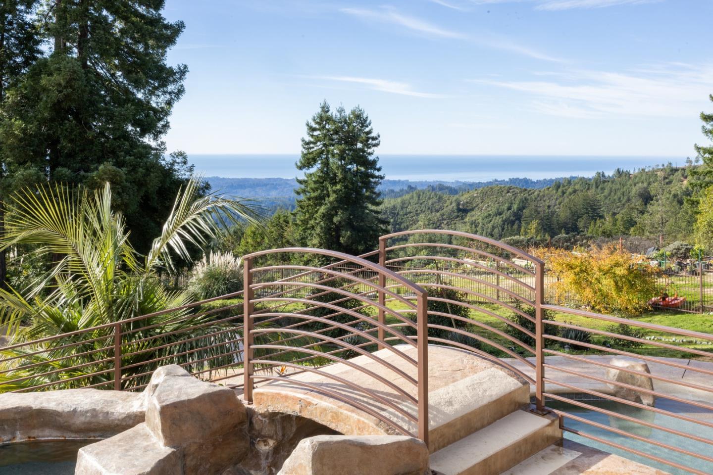 Detail Gallery Image 9 of 80 For 1061 Summit Rd, Watsonville,  CA 95076 - 3 Beds | 3 Baths