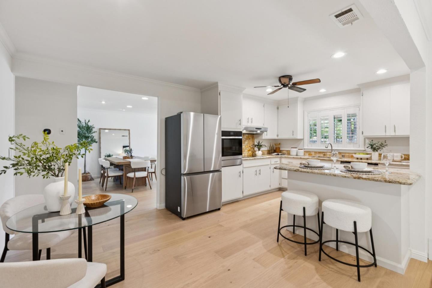 Detail Gallery Image 12 of 48 For 1243 Dorchester Ln, San Jose,  CA 95118 - 3 Beds | 2 Baths