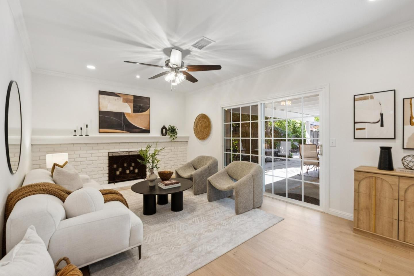 Detail Gallery Image 16 of 48 For 1243 Dorchester Ln, San Jose,  CA 95118 - 3 Beds | 2 Baths