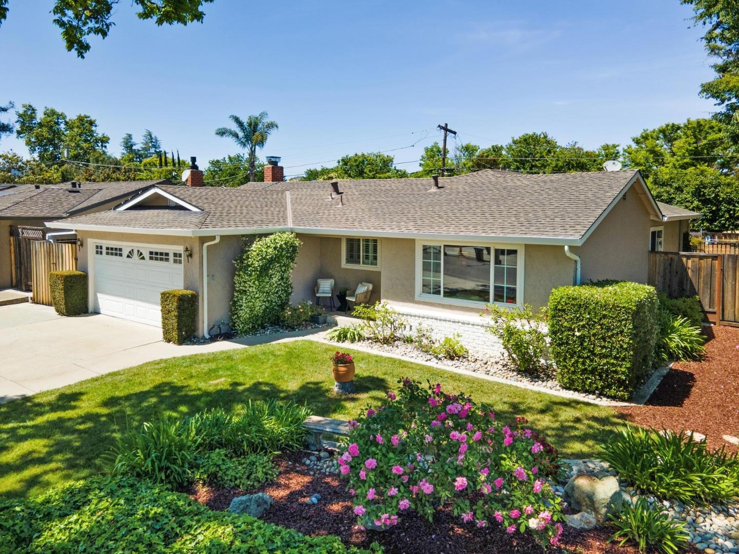 Detail Gallery Image 2 of 48 For 1243 Dorchester Ln, San Jose,  CA 95118 - 3 Beds | 2 Baths