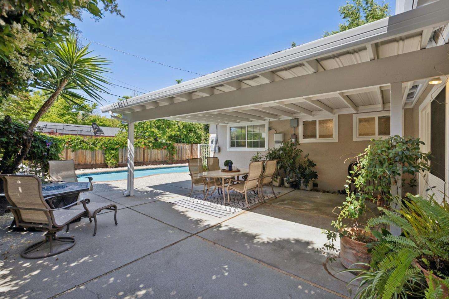 Detail Gallery Image 29 of 48 For 1243 Dorchester Ln, San Jose,  CA 95118 - 3 Beds | 2 Baths