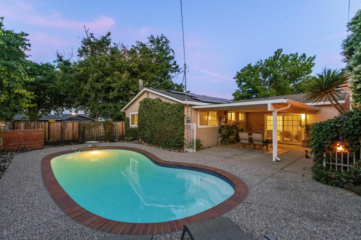 Detail Gallery Image 35 of 48 For 1243 Dorchester Ln, San Jose,  CA 95118 - 3 Beds | 2 Baths