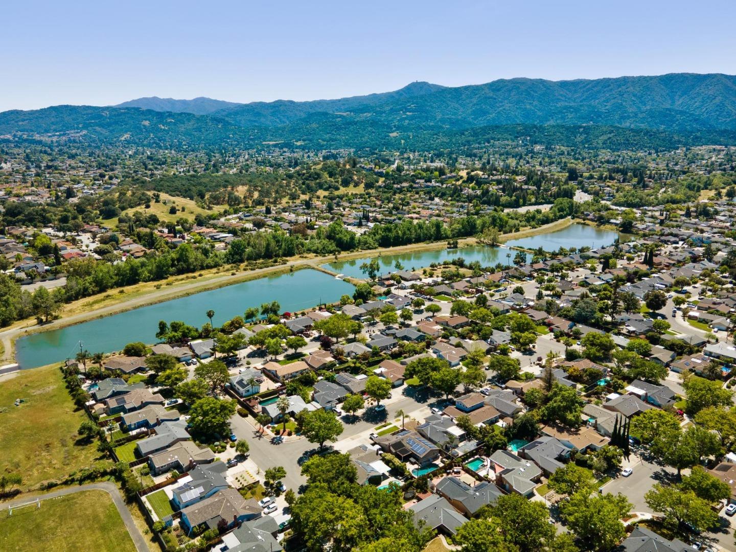 Detail Gallery Image 48 of 48 For 1243 Dorchester Ln, San Jose,  CA 95118 - 3 Beds | 2 Baths