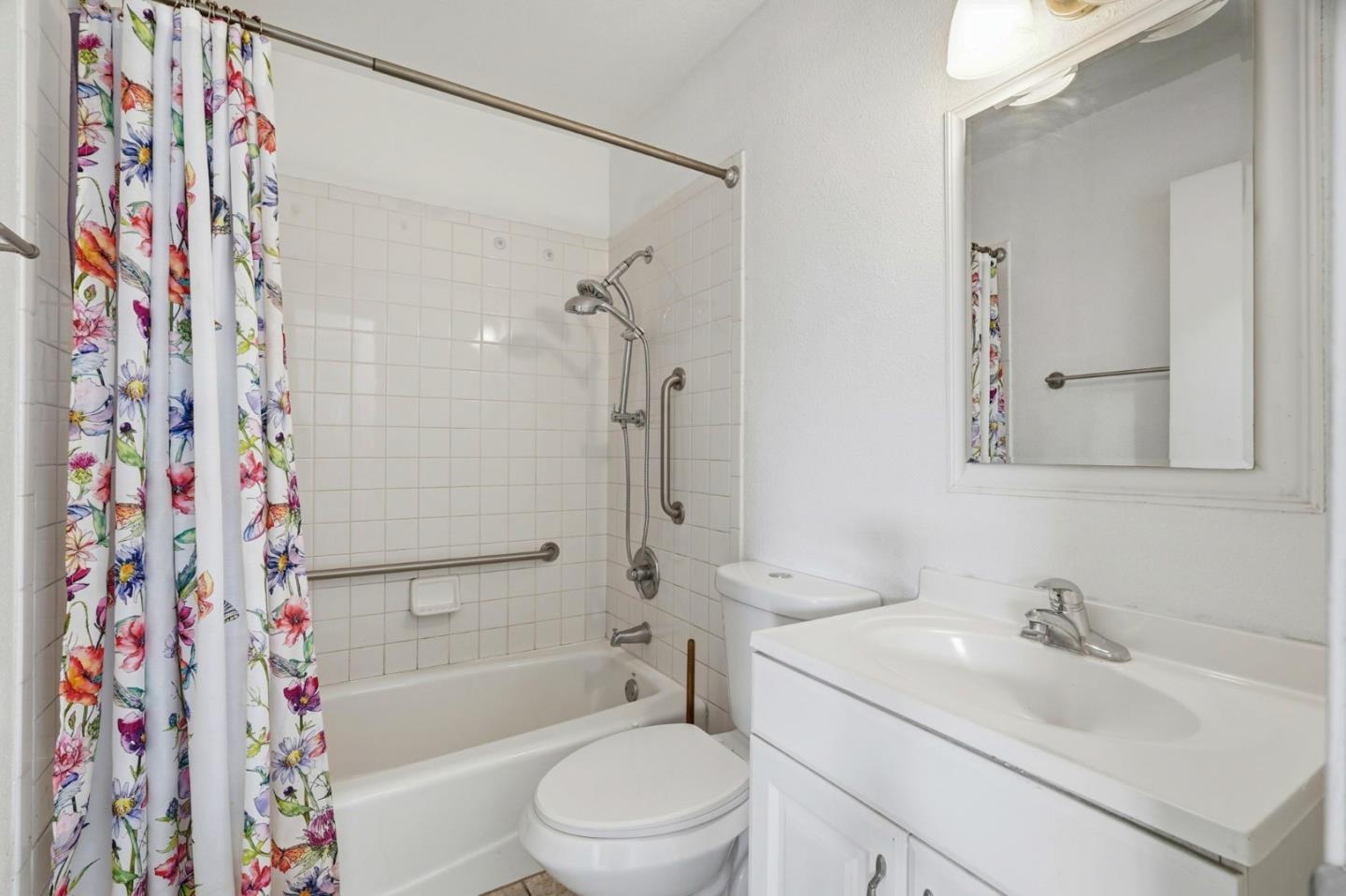 Detail Gallery Image 13 of 26 For 2325 Huran Dr, San Jose,  CA 95122 - 4 Beds | 1/1 Baths