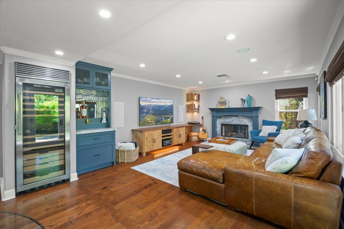 Detail Gallery Image 11 of 42 For 5165 Apennines Cir, San Jose,  CA 95138 - 4 Beds | 3 Baths