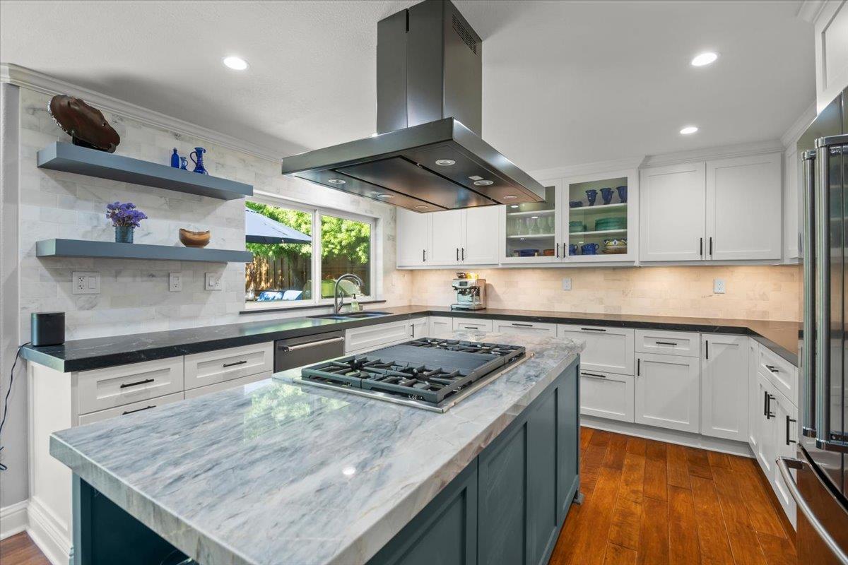 Detail Gallery Image 15 of 42 For 5165 Apennines Cir, San Jose,  CA 95138 - 4 Beds | 3 Baths