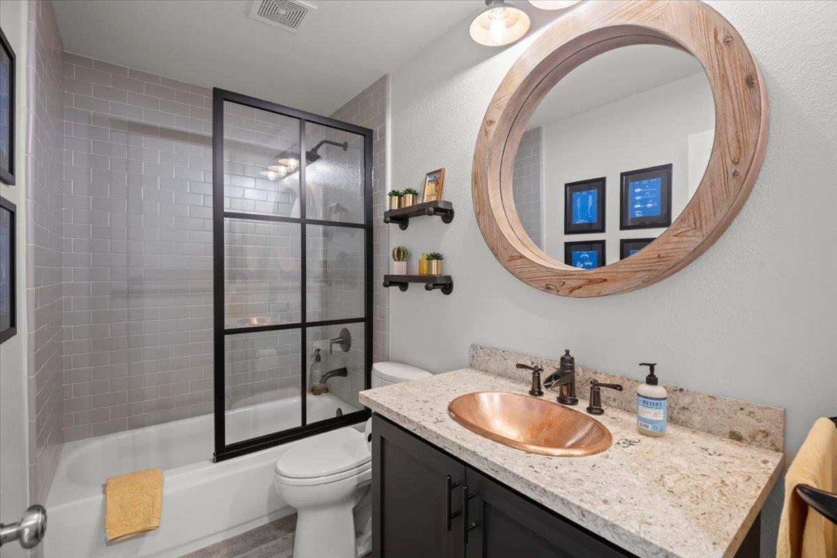 Detail Gallery Image 19 of 42 For 5165 Apennines Cir, San Jose,  CA 95138 - 4 Beds | 3 Baths